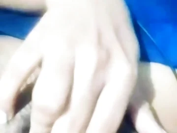 Telugu girl Sugandha Choppari equally her puku to her bf