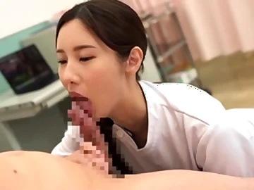 Amateur Asian Code of practice Teen Gives Blowjob