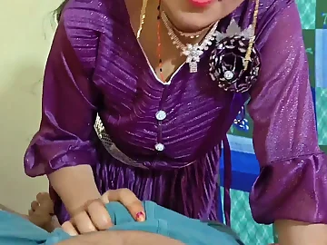 Cauple95's first time anal in the bedroom: dirty talk, close-ups, and a hot desi beauty