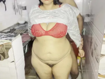 Crazycouplindia joins forces with Indian boyfriend for steamy homemade triad
